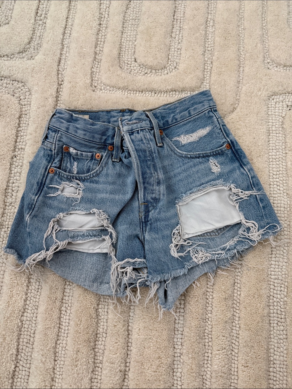 Levi’s 501 Distressed High-Waist Denim Shorts - Blue